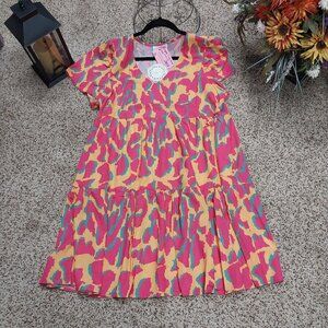 3679 Size 1XL Umgee NWT Pink and Gold Dress. NWT.